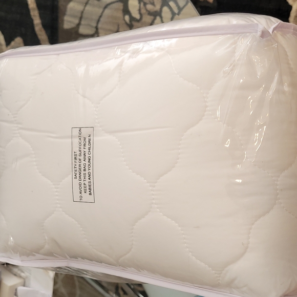 Bedding Mattress protector (California King) - Picture 5 of 8